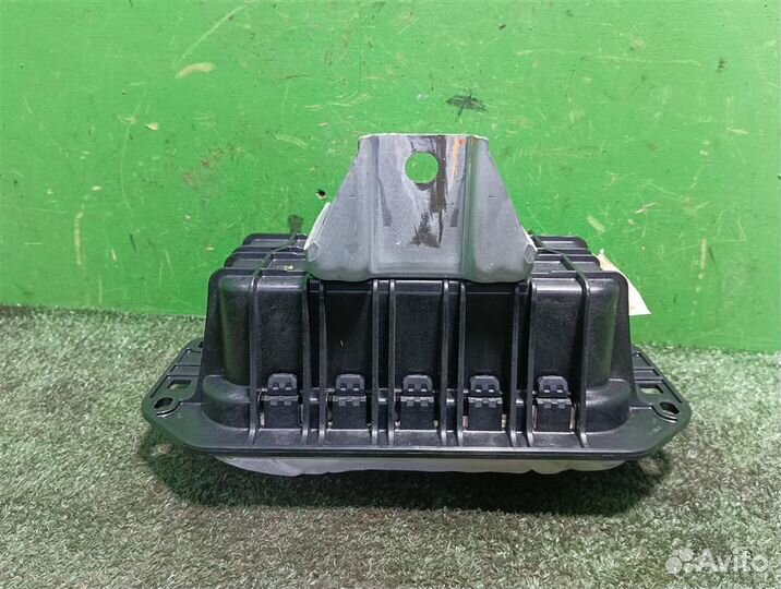 Подушка безопасности в торпедо Citroen C5 2009