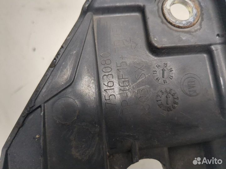 Кронштейн фары левый Peugeot Boxer 2014