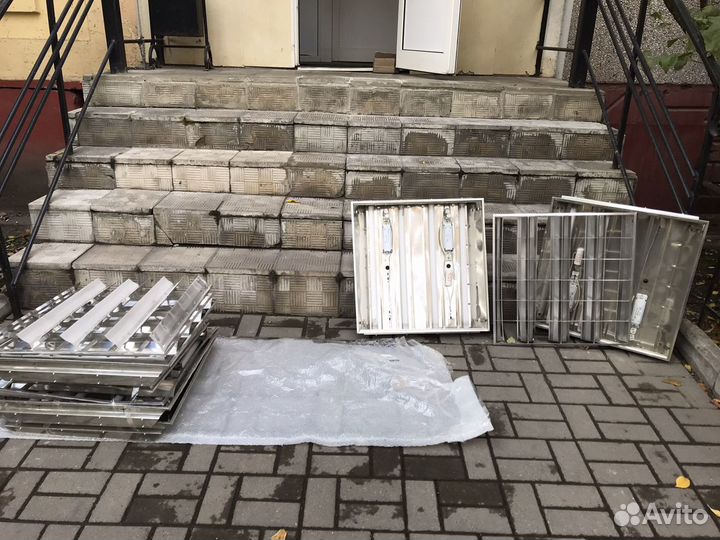 Светильник потолочный, кол-во 9 штук