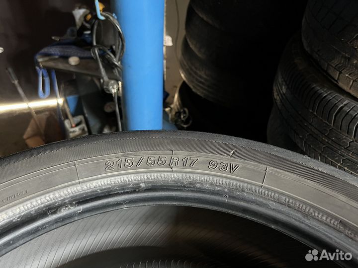 Yokohama BluEarth A34 215/55 R17