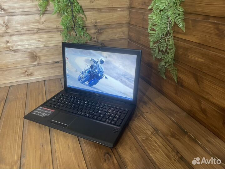 Игровой ноутбук MSI i5/GTX