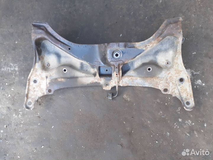 Балка подмоторная (подрамник)