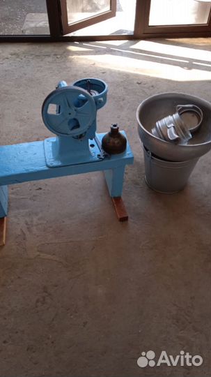 Сепаратор для молока ручной