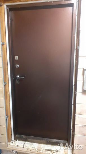 Дверь входная металлическая с терморазрывом