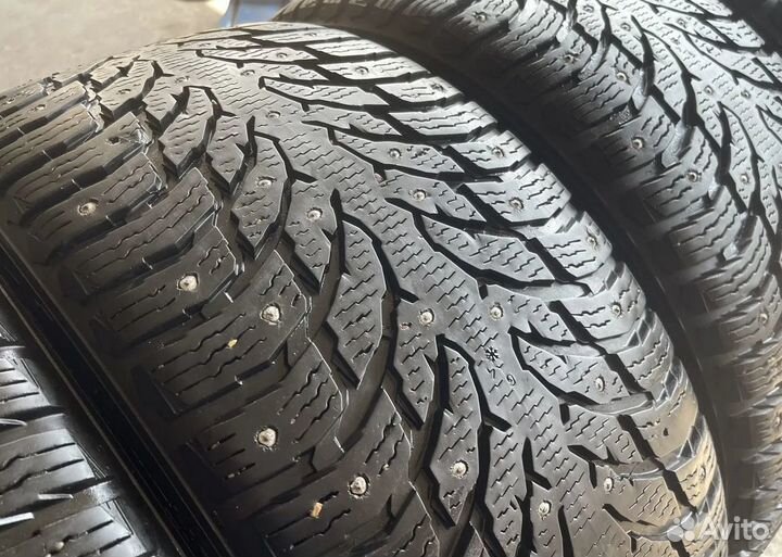 Nokian Tyres Hakkapeliitta 9 SUV 285/40 R21 109T