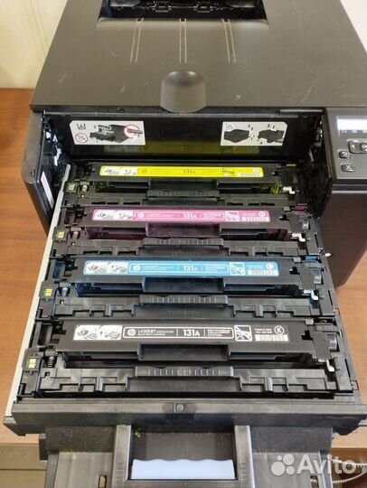 Цветной лазерный принтер HP LaserJet pro 200 color