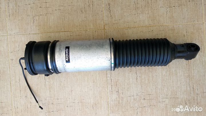 Пневмоамортизатор на BMW E65