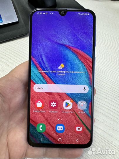 Samsung Galaxy A40, 4/64 ГБ