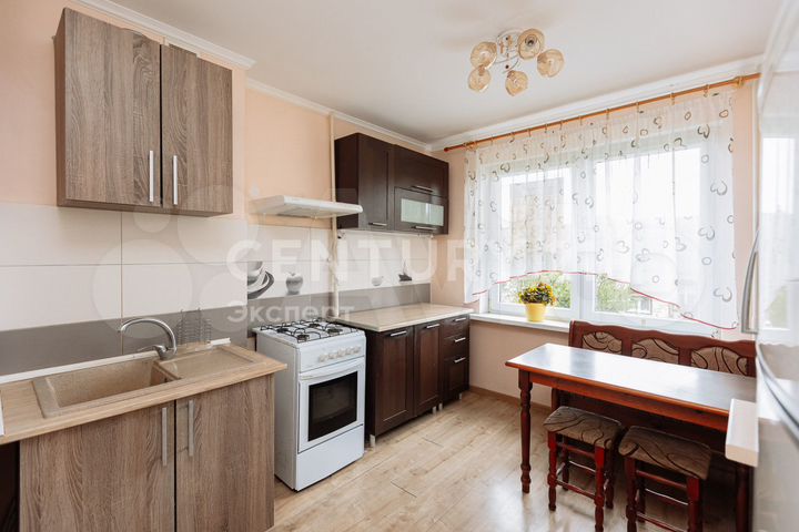 3-к. квартира, 64,3 м², 2/5 эт.