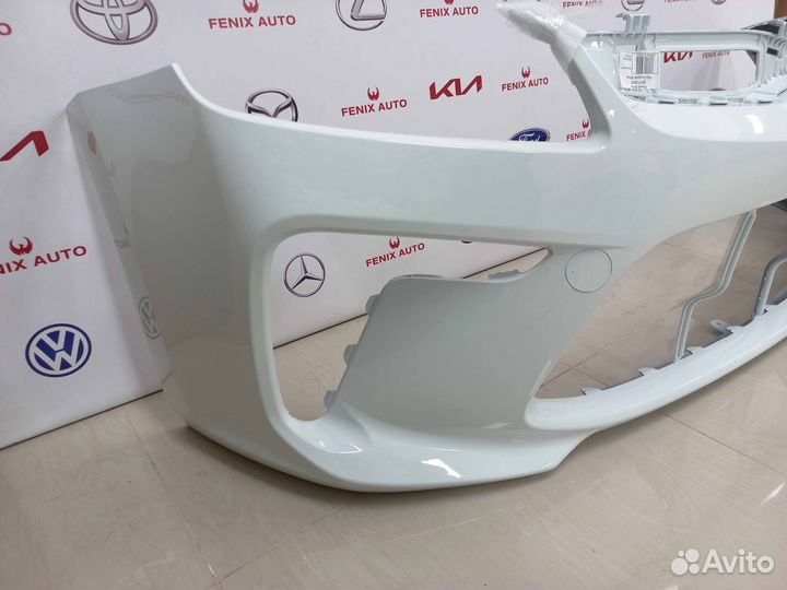 Бампер передний на Kia Rio 4 Белый