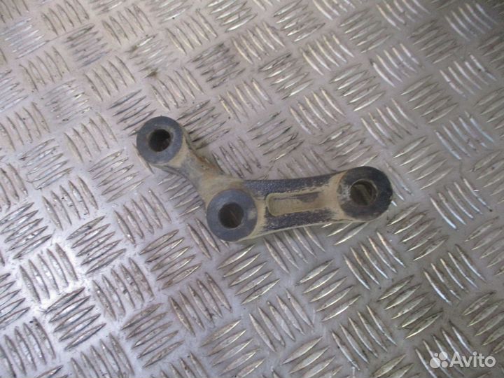 Кронштейн Mercedes-Benz 119032343034