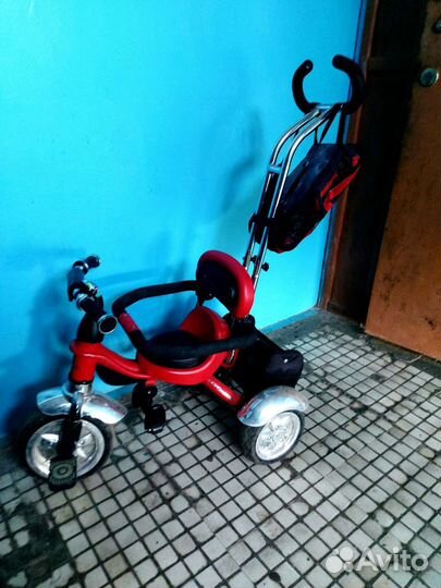 Детский трёхколёсный велосипед
