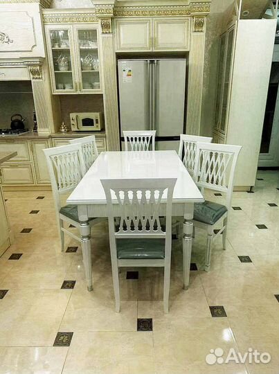 Столы и стулья из массива дерева