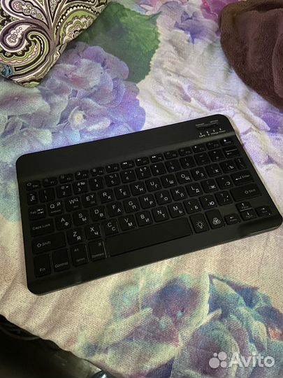Bluetooth клавиатура