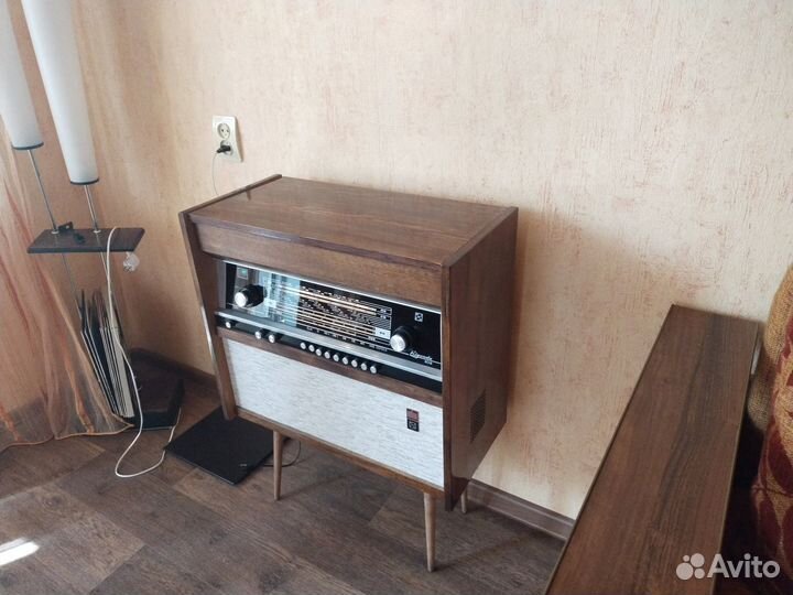 Радиола Ригонда 102