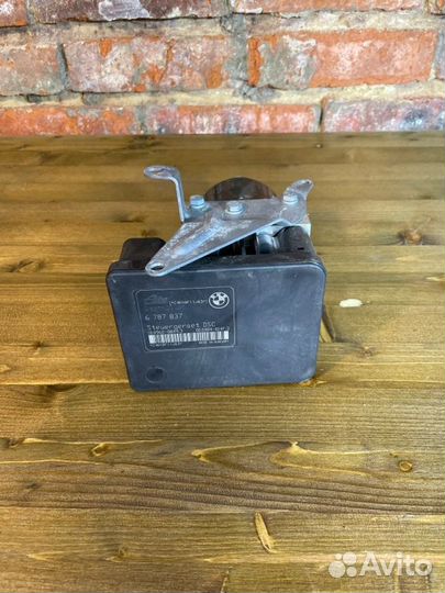 Блок ABS Bmw 3 E90 N46B20 VA2.0 2009 Rest