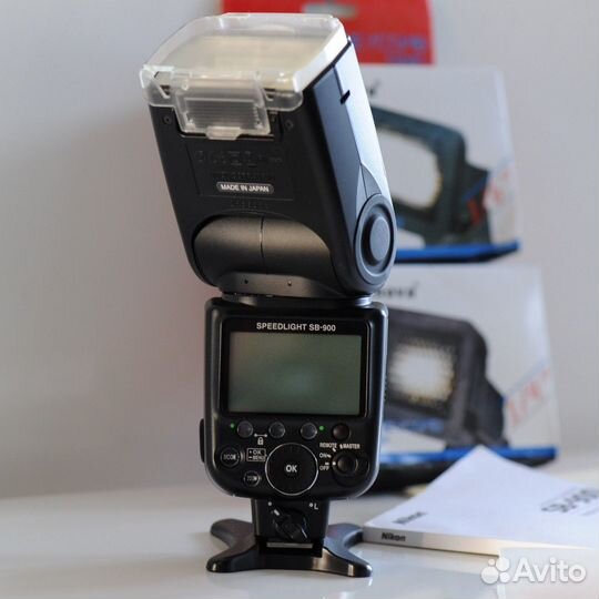 Вспышка Nikon Speedlight SB-900