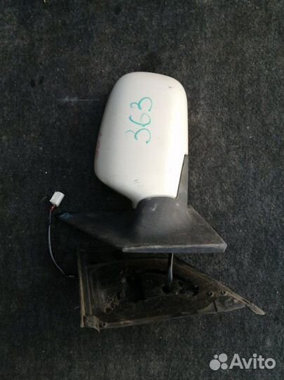 Зеркало левое Toyota Ist NCP60