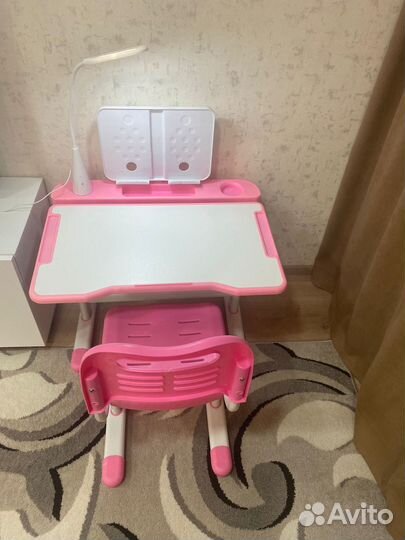 Растущая парта и стул Anatomica