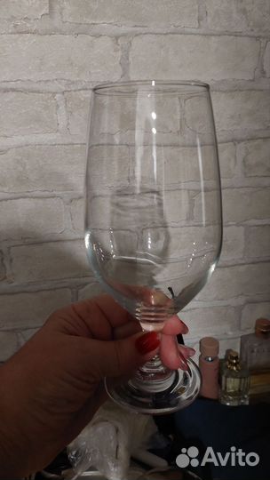 Бокалы для вина новые+книга о вине в подарок
