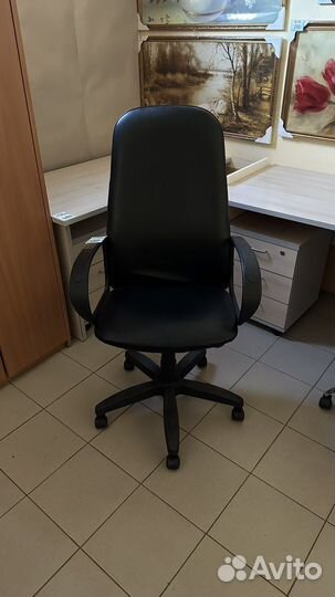 Компьютерное кресло