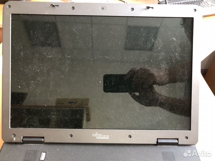 Fujitsu siemens c45 esprimo mobile v5545
