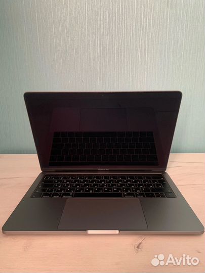 Macbook pro 13 2019 touch bar 256Gb