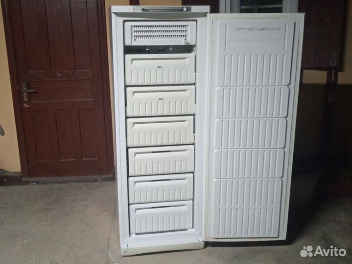 Морозильная камера Indesit