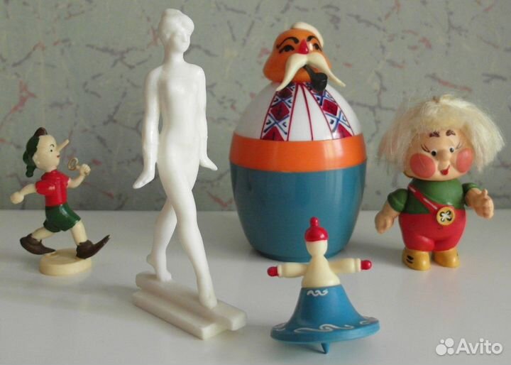 Фигурки СССР колкий пластик
