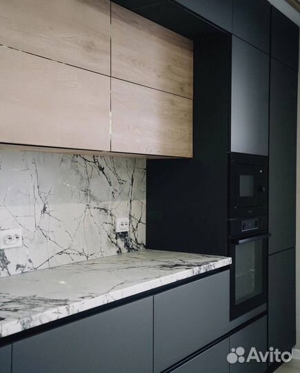 Кухня прямая под потолок