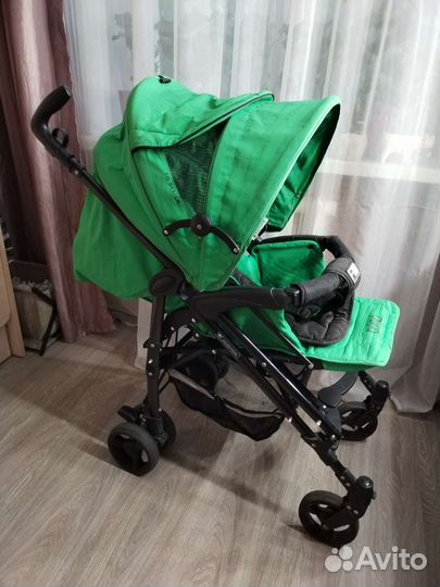 Коляска прогулочная всесезонная