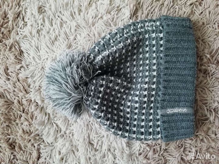 Шапка женская Guess