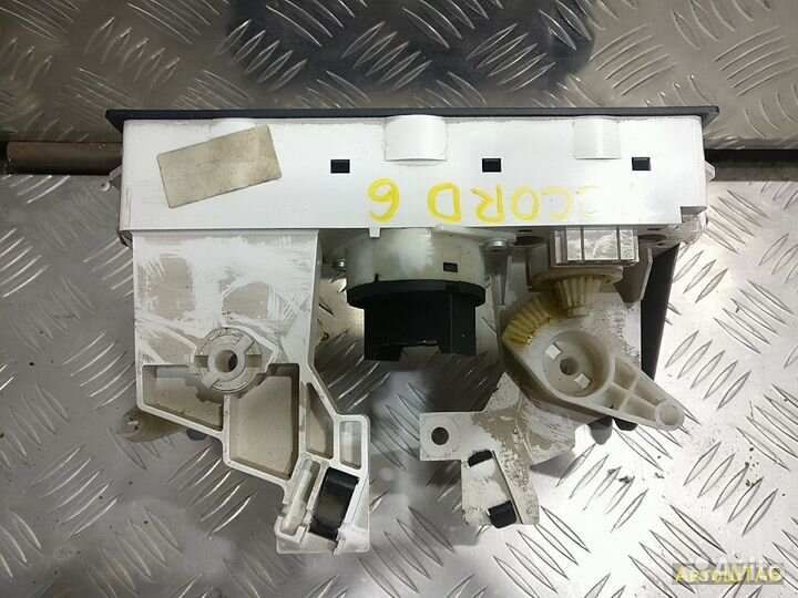 Блок управления отопителем Accord (98-03) б/у