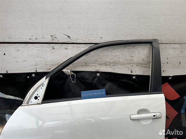 Дверь передняя левая Suzuki Escudo/Grand Vitara
