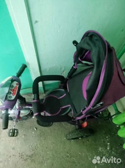 Трехколесный велосипед с родительской ручкой