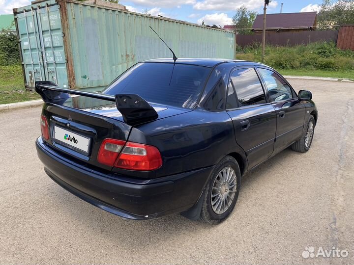 Mitsubishi Carisma 1.3 МТ, 2003, 285 000 км