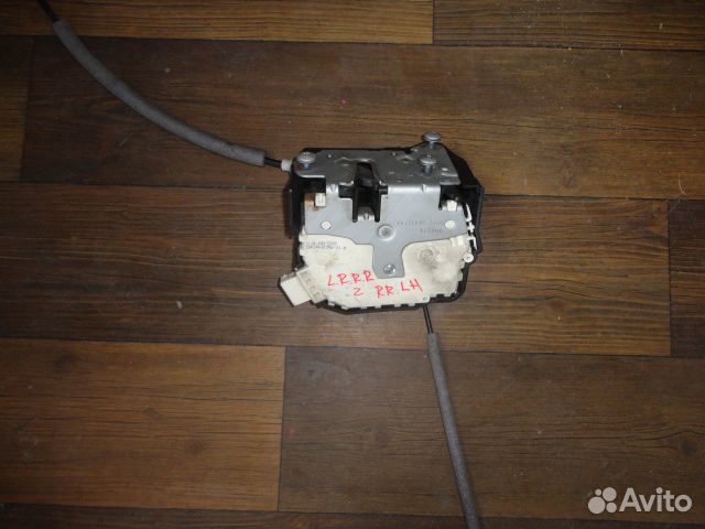 Замок двери Land Rover Range Rover 3