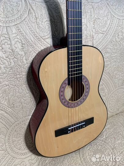 Гитара б/у + чехол