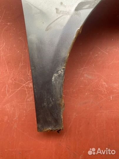 Крыло переднее правое Wv Touran BAG 2004