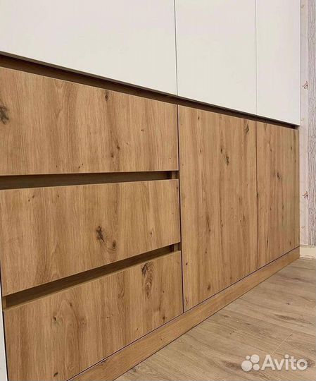 Шкаф распашной в стиле IKEA