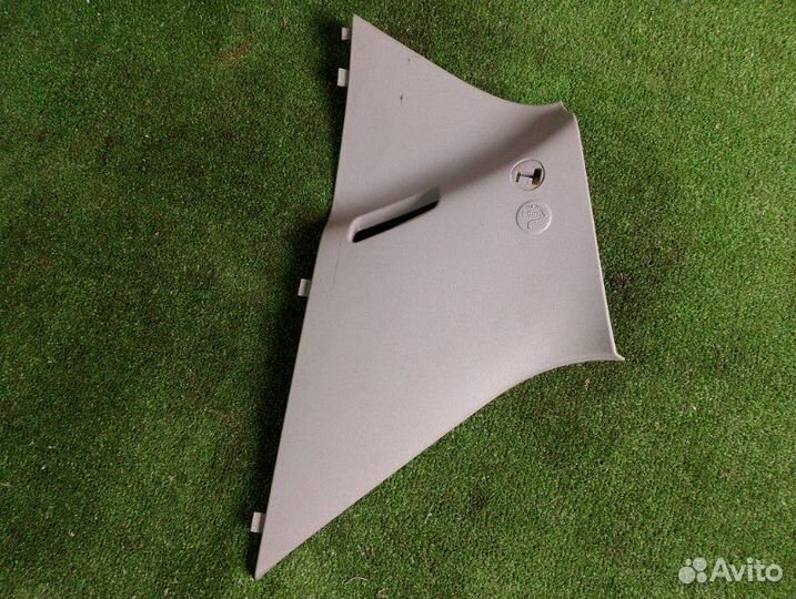 Обшивка стойки задняя правая Opel Corsa 1.4 2007