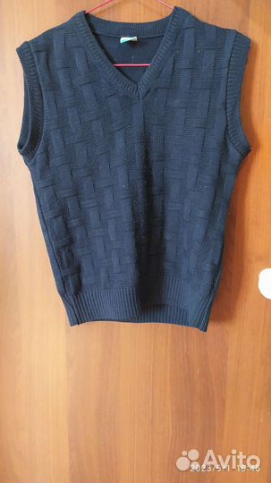 Жилетка для мальчика школьная