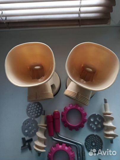 Мясорубка механическая на присоске СССР