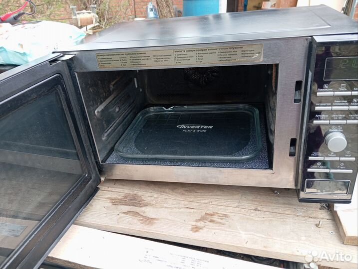 Микроволновая печь Panasonic инвертор с конвекцией