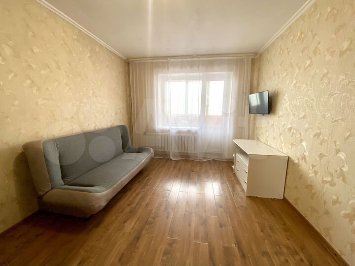 2-к. квартира, 73 м², 9/10 эт.