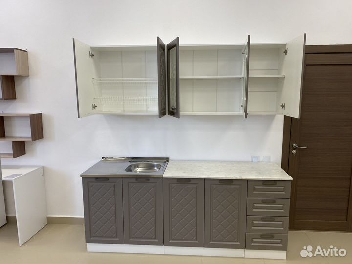 Кухня готовая новая