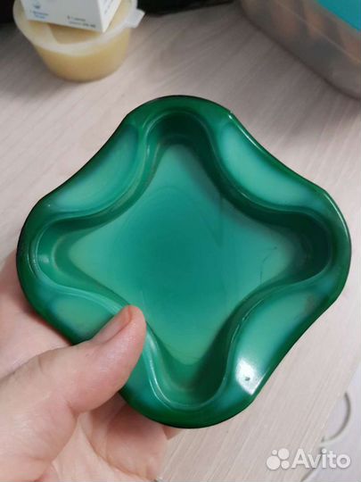 Пепельницы малахитовое стекло и фарфор