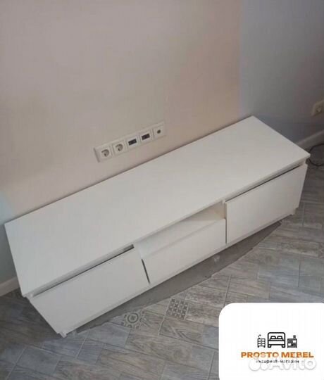 Тв-тумба новая 140 см