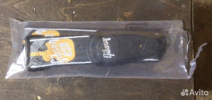 Ремень для гитары фирмы Gibson