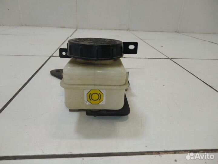 Бачок главного тормозного цилиндра Nissan Murano 2